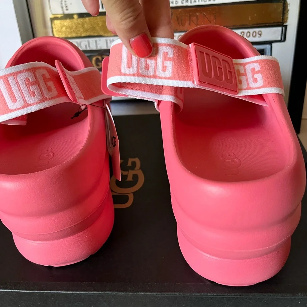 UGG Women's Pink Sandals